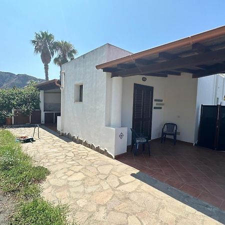 Villa By The Vulcano - 70Mq Plus Large Garden And Patio Εξωτερικό φωτογραφία